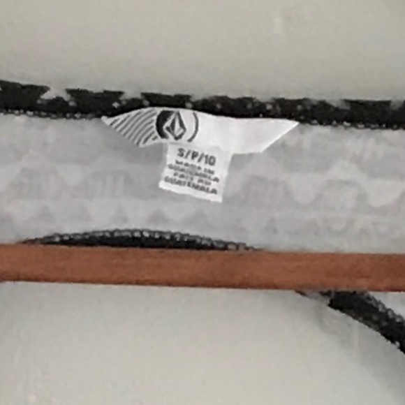 Volcom Mini dress Longsleeve Cutout back Native Skater Black Gray S - Picture 5 of 9